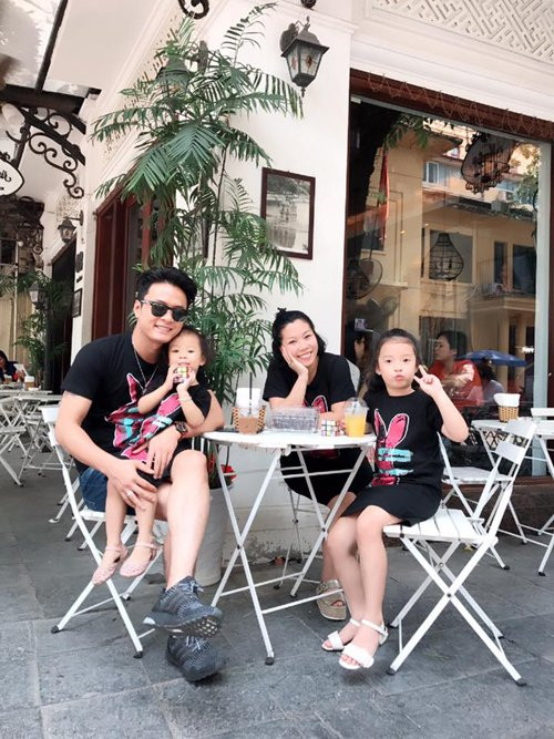 hong-dang-thay-co-loi-vi-khong-bao-ve-duoc-vo-truoc-cac-anh-hung-ban-phim