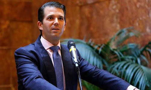 con-trai-trump-tung-gap-cuu-si-quan-phan-gian-nga