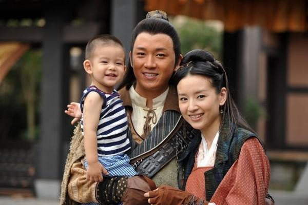 Chong cu vui ben tinh tre, Dong Khiet song canh me don than hinh anh 3