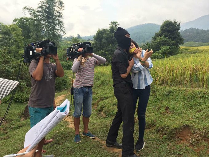 doi-thuong-cua-thu-hoai-nguoi-yeu-bao-ngau-trong-nguoi-phan-xu-4