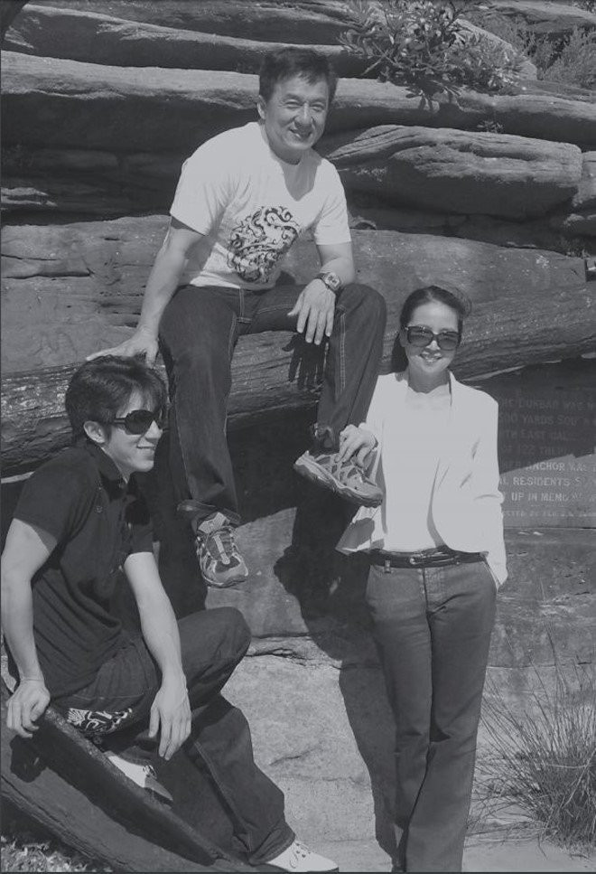 Ban re doi tu, lat tay nhau: Tro quen o showbiz Trung Quoc hinh anh 2