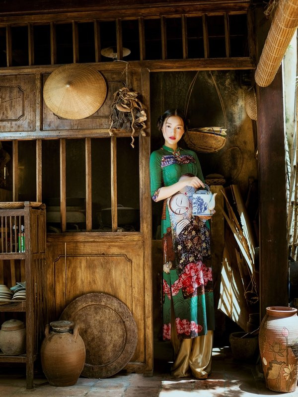 New York Couture Fashion Week 2017: Gặp gỡ người ¼ thế kỷ quảng bá áo dài Việt