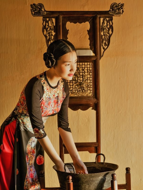 New York Couture Fashion Week 2017: Gặp gỡ người ¼ thế kỷ quảng bá áo dài Việt