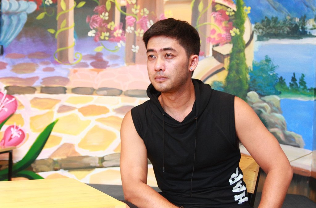Bao 'Ngau' tiet lo chuyen suyt mat mang khi dong 'Nguoi phan xu' hinh anh 1