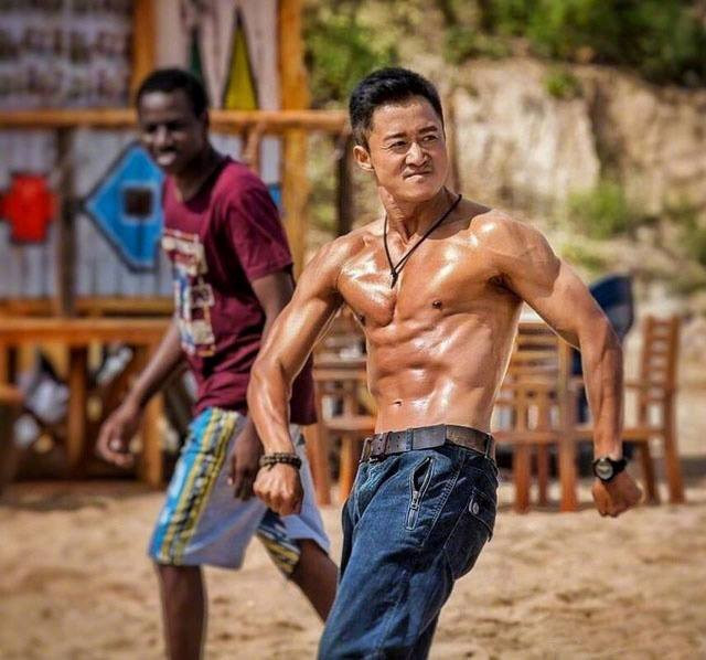 Ngô Kinh đáp trả tin đồn không mang quốc tịch Trung Quốc, hé lộ "Chiến lang 3" - 3