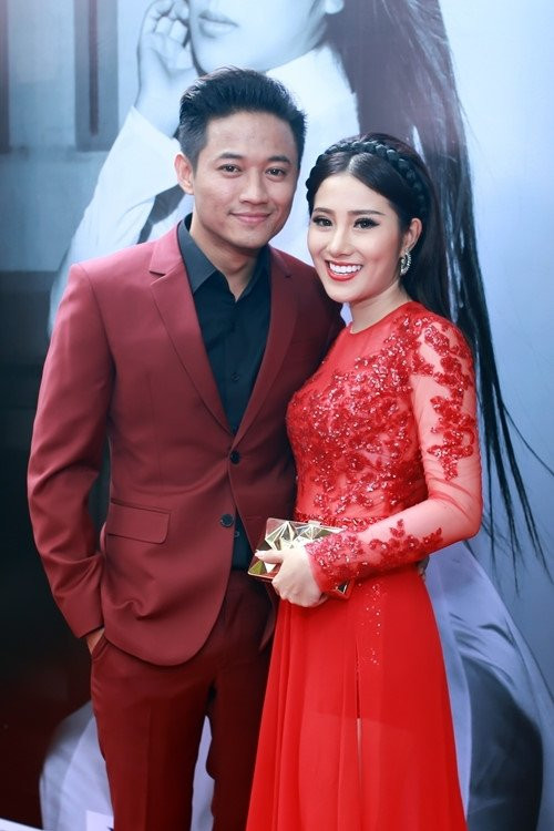 'Ngoc nu bolero' To My len tieng thong tin duoc Quy Binh cau hon hinh anh 2