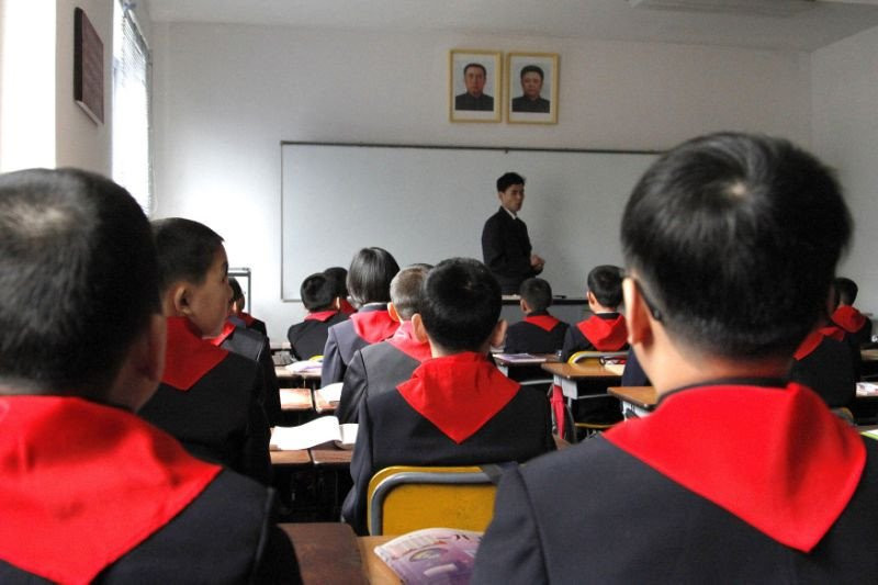 Quoc gia bi an nhat the gioi to chuc khai giang nhu the nao? hinh anh 9