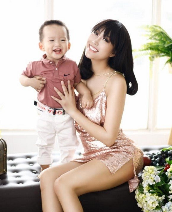 phi-thanh-van-xay-nha-cho-con-trai-3resize-ngoisao.vn-w580-h870.stamp2 3