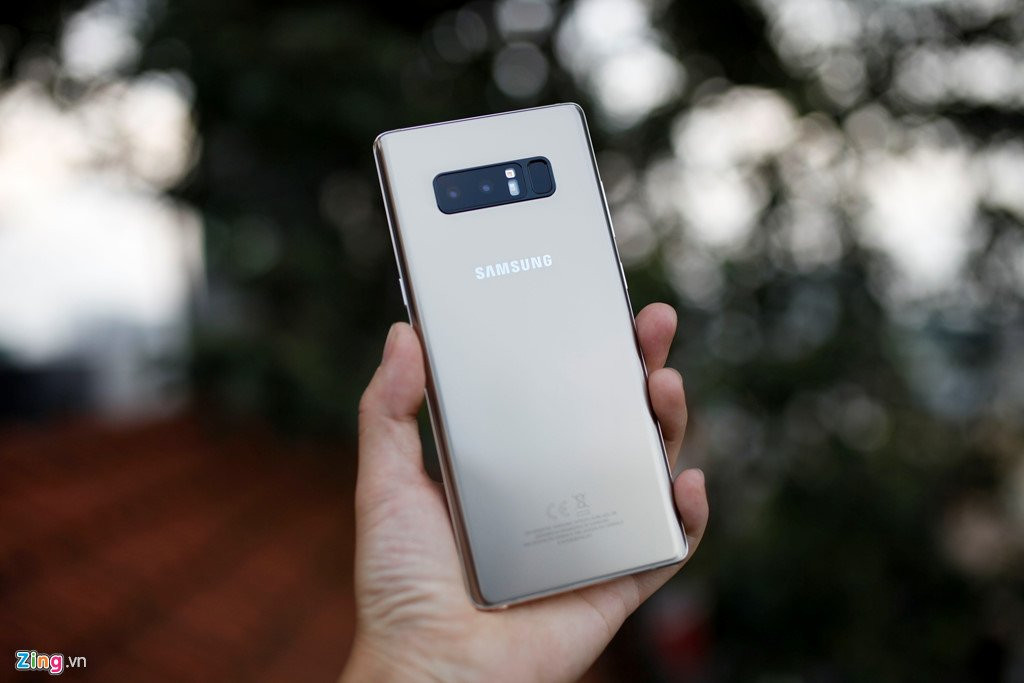 Loan gia Samsung Galaxy Note 8 truoc ngay ra mat tai VN hinh anh 4