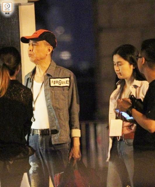 Ca si 'Nguoi den tu Trieu Chau': Tuoi 72 song chung voi ban gai 8X hinh anh 1