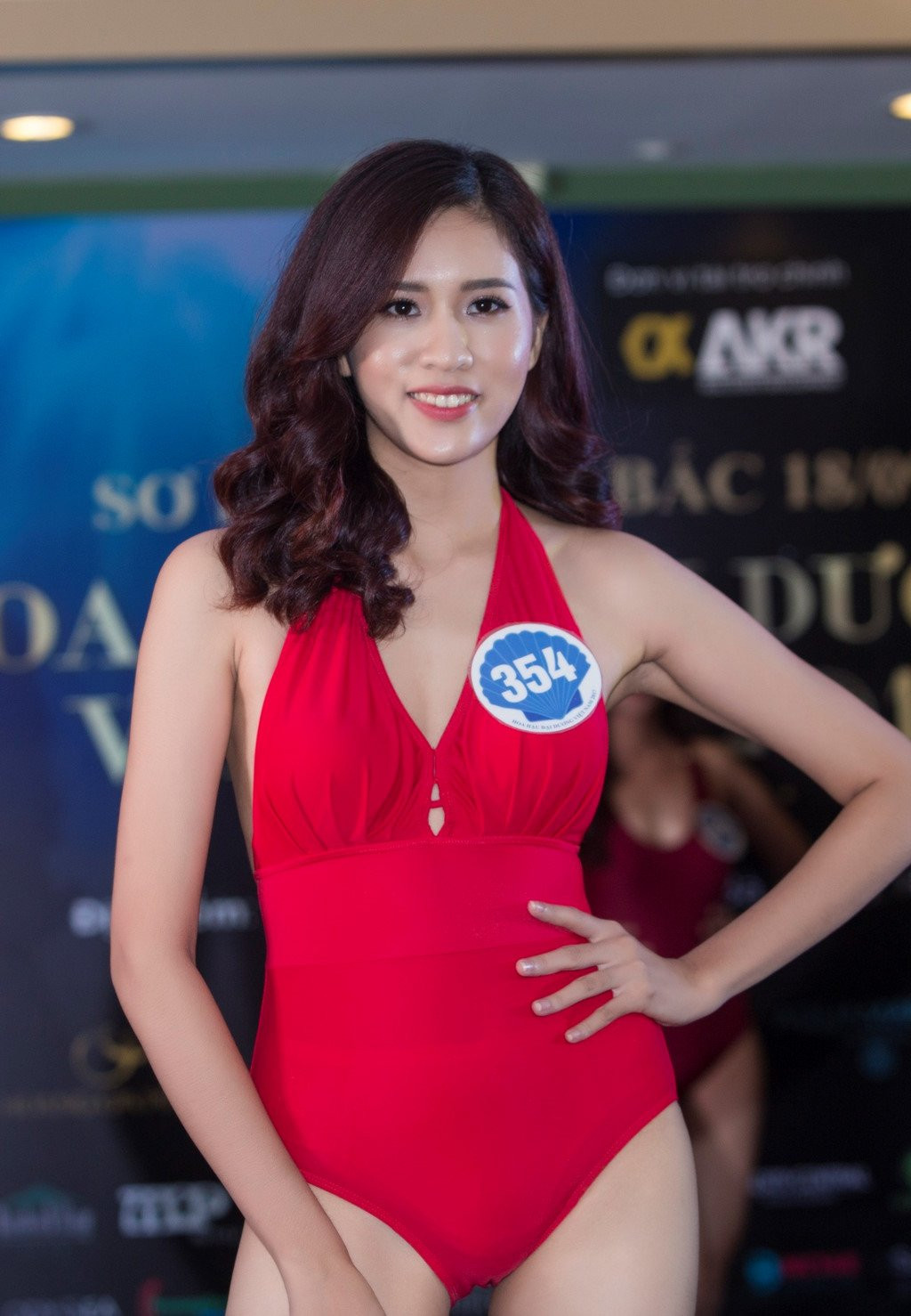 10 nguoi dep lot vong ban ket Hoa hau Dai duong 2017 hinh anh 2