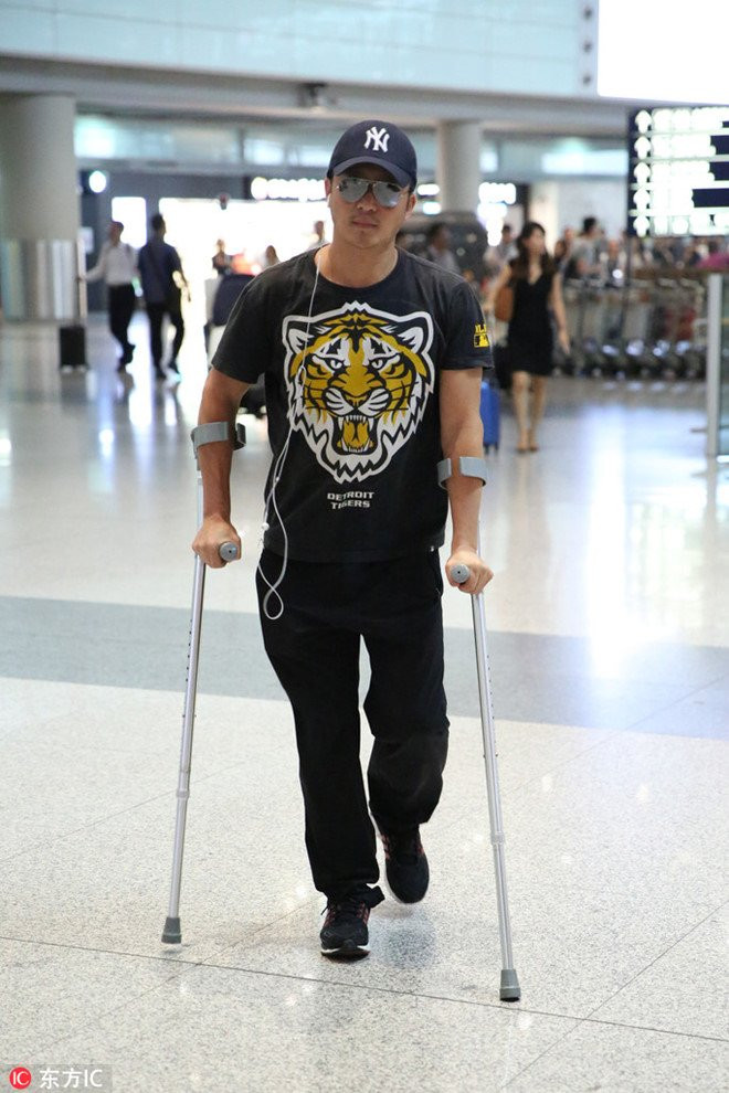 Benh cu bat ngo tai phat, Ngo Kinh phai chong nang di lai hinh anh 1