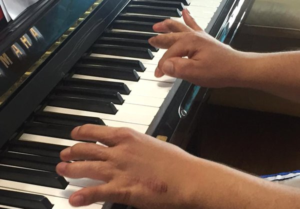 hanh-trinh-cung-con-di-qua-10-cuoc-phau-thuat-dia-nguc-cua-quoc-tuan-2