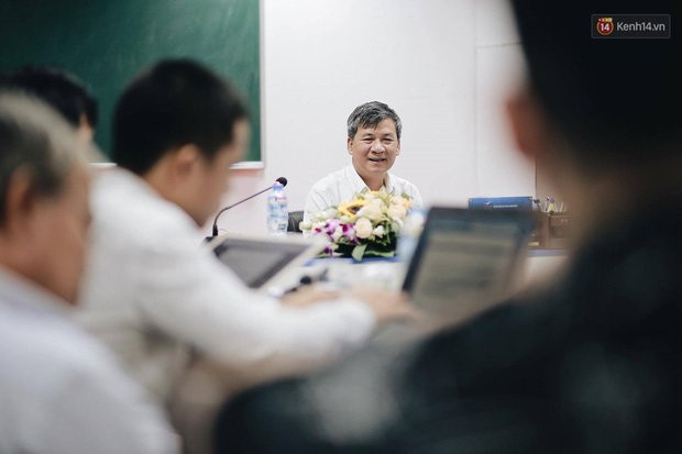 Viện trưởng Viện huyết học - Truyền máu trung ương: Sẽ có người nói buổi chia tay là dàn dựng. Nhưng tôi nghĩ giọt nước mắt thì không giả vờ được - Ảnh 6.