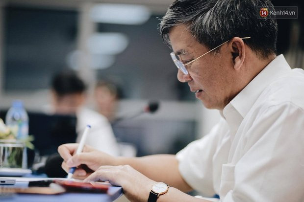 Viện trưởng Viện huyết học - Truyền máu trung ương: Sẽ có người nói buổi chia tay là dàn dựng. Nhưng tôi nghĩ giọt nước mắt thì không giả vờ được - Ảnh 7.