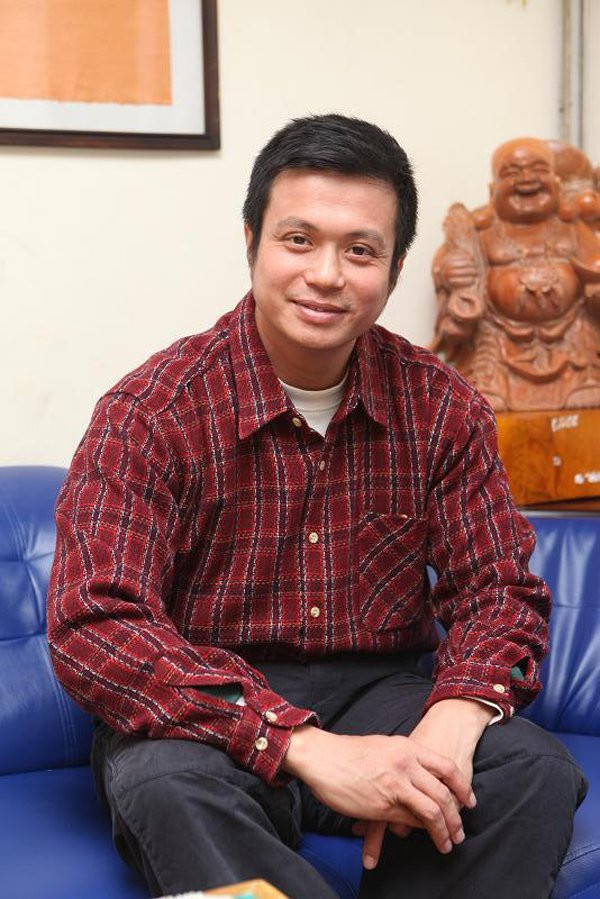 ngay-ay-bay-gio-cua-dien-vien-nhung-ngon-nen-trong-dem-phan-1-5