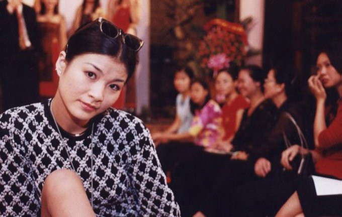 ngay-ay-bay-gio-cua-dien-vien-nhung-ngon-nen-trong-dem-phan-1-6