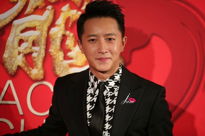 Toa an Bac Kinh buoc dao dien chi trich Chan Tu Dan phai xin loi hinh anh 2