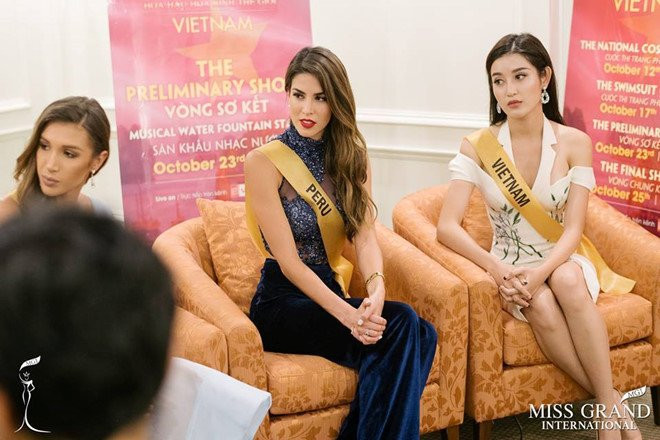 Huyen My len tieng ve viec khong den chuc mung tan hoa hau hinh anh 2