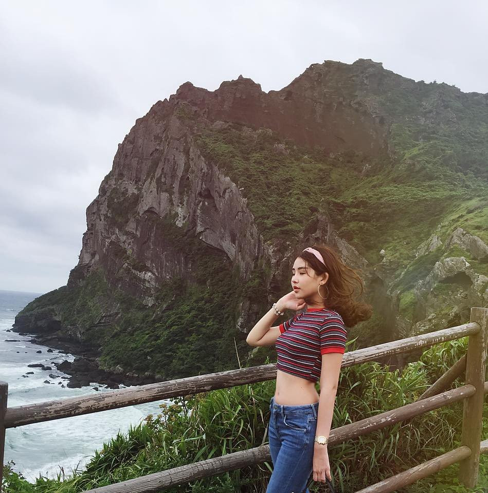 Cuoc song sang chanh dat day hang hieu cua tan Hoa hau Dai duong hinh anh 3