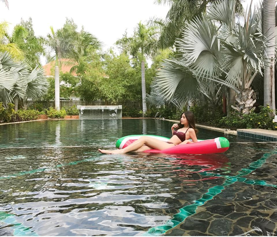 Cuoc song sang chanh dat day hang hieu cua tan Hoa hau Dai duong hinh anh 9