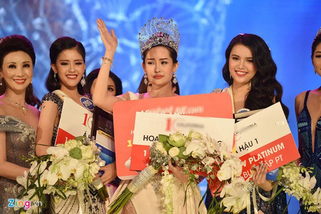 BTC Hoa hau Dai duong: 'Thi sinh coi do truoc bac si nam la noi qua' hinh anh 1