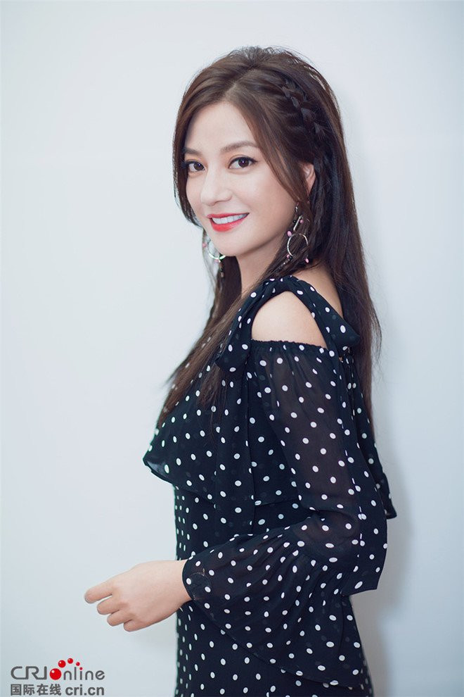 Trieu Vy va khoi tai san gan mot ty USD hinh anh 1