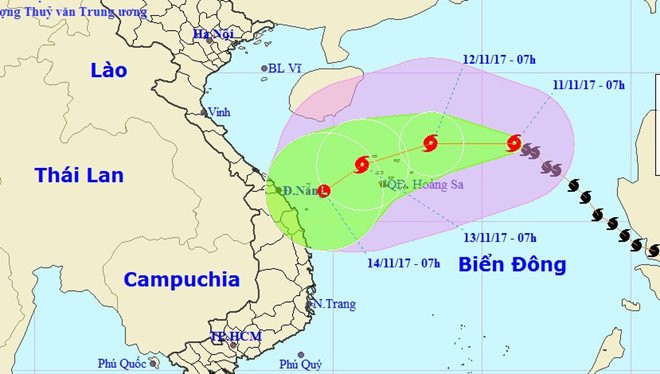 Quang Tri, Thua Thien - Hue mua lon do bao so 3 hinh anh 1