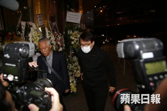 Anh ca showbiz Hoa ngu qua doi: Thanh Long, Chan Tu Dan den vieng hinh anh 3