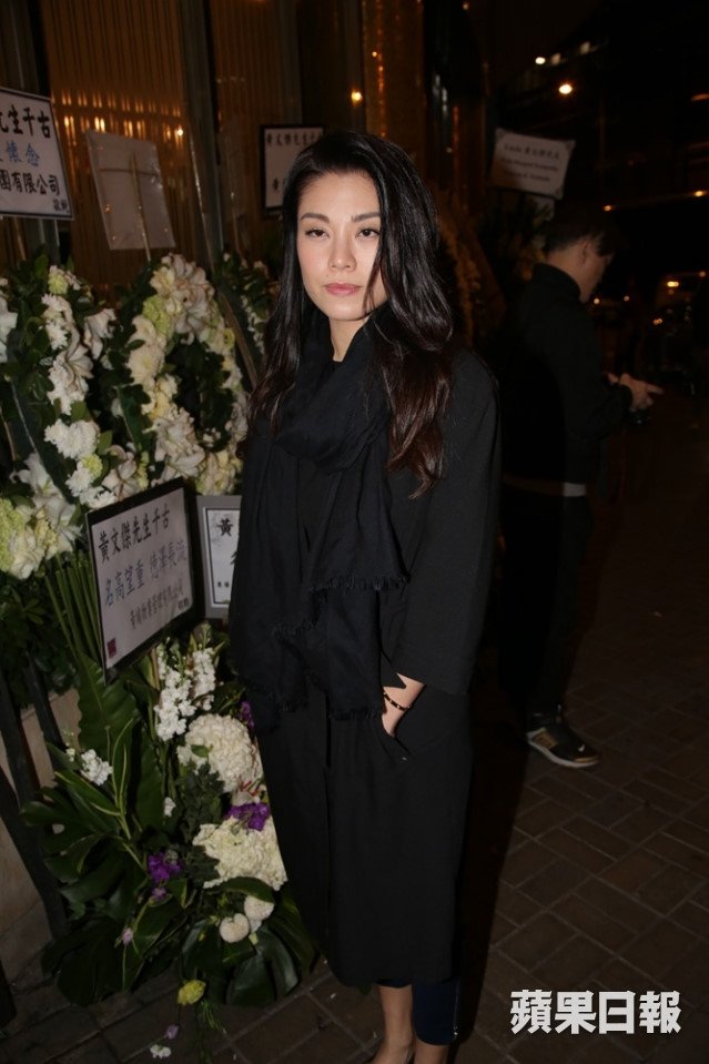 Anh ca showbiz Hoa ngu qua doi: Thanh Long, Chan Tu Dan den vieng hinh anh 11