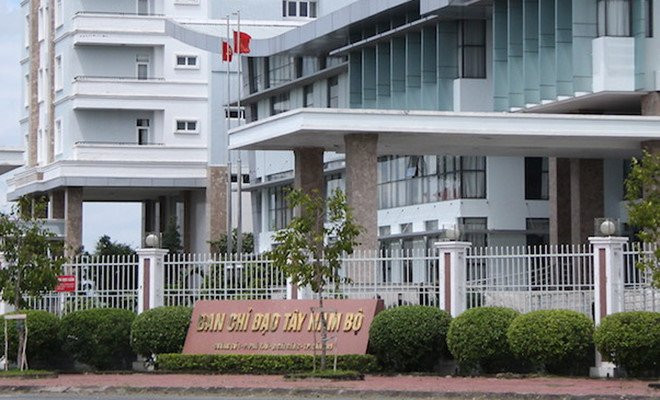 Buoc thoi viec voi mot vu pho o Ban Chi dao Tay Nam Bo hinh anh 1