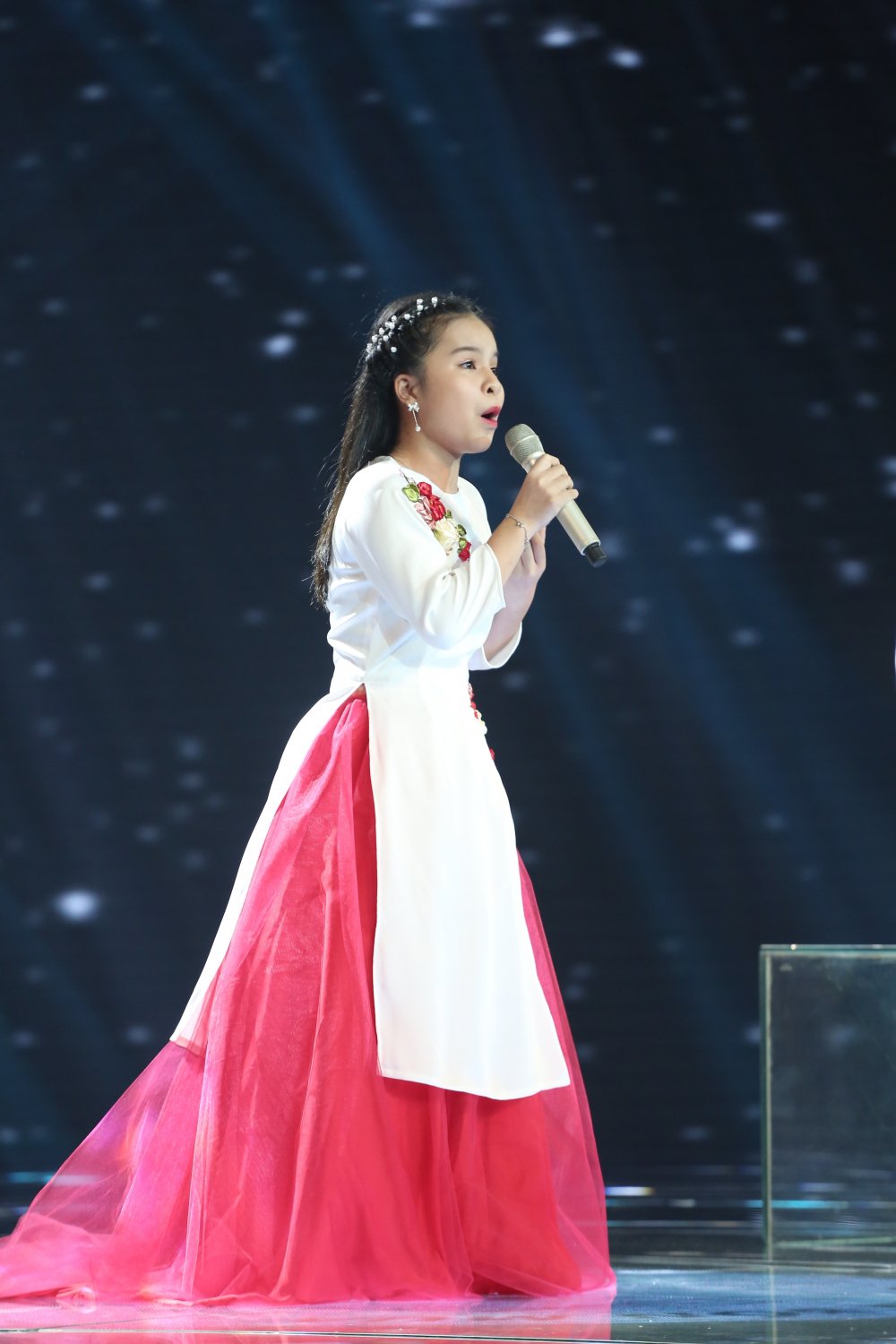 hong thu 19