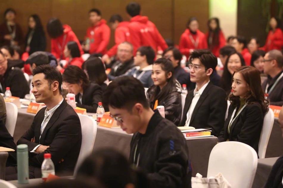 3 cap sao duoc chu y nhat showbiz Trung Quoc tranh nhau o su kien lon hinh anh 7