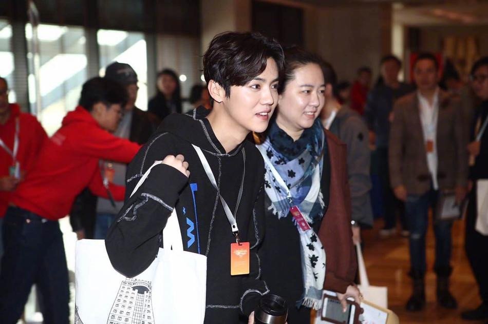 3 cap sao duoc chu y nhat showbiz Trung Quoc tranh nhau o su kien lon hinh anh 3