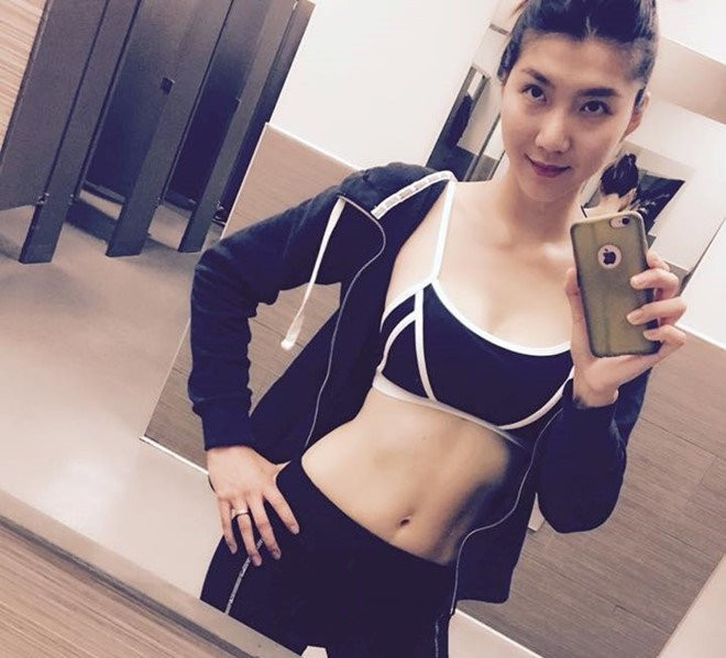 'Hot mom' xu ly ran da khi mang thai nhu the nao? hinh anh 2