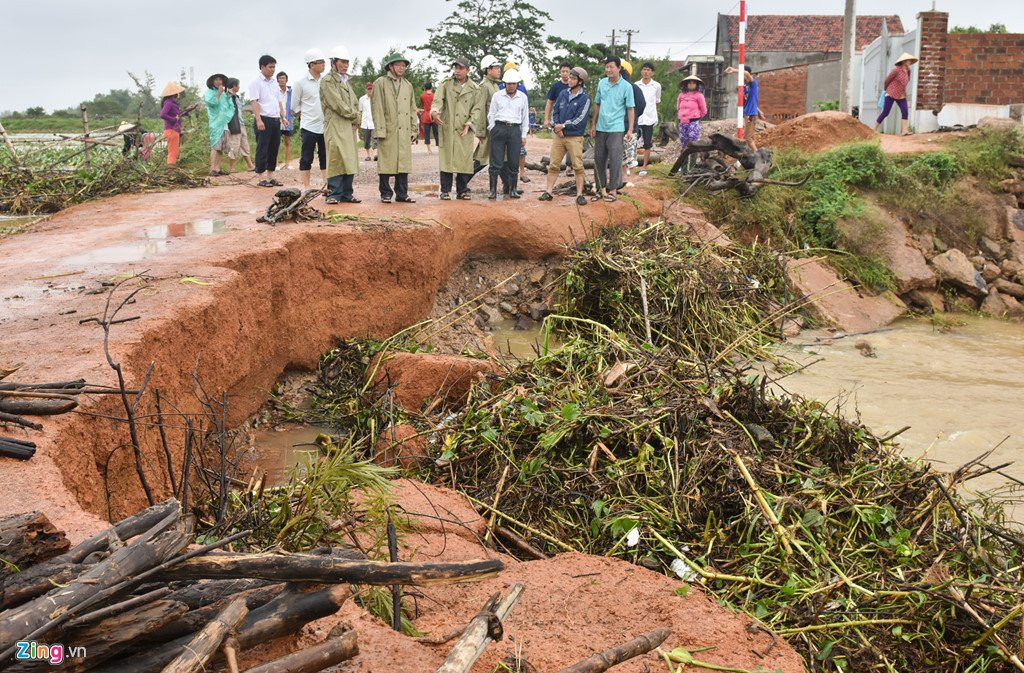 Mua lu gay co lap hang nghin ho dan Binh Dinh hinh anh 16