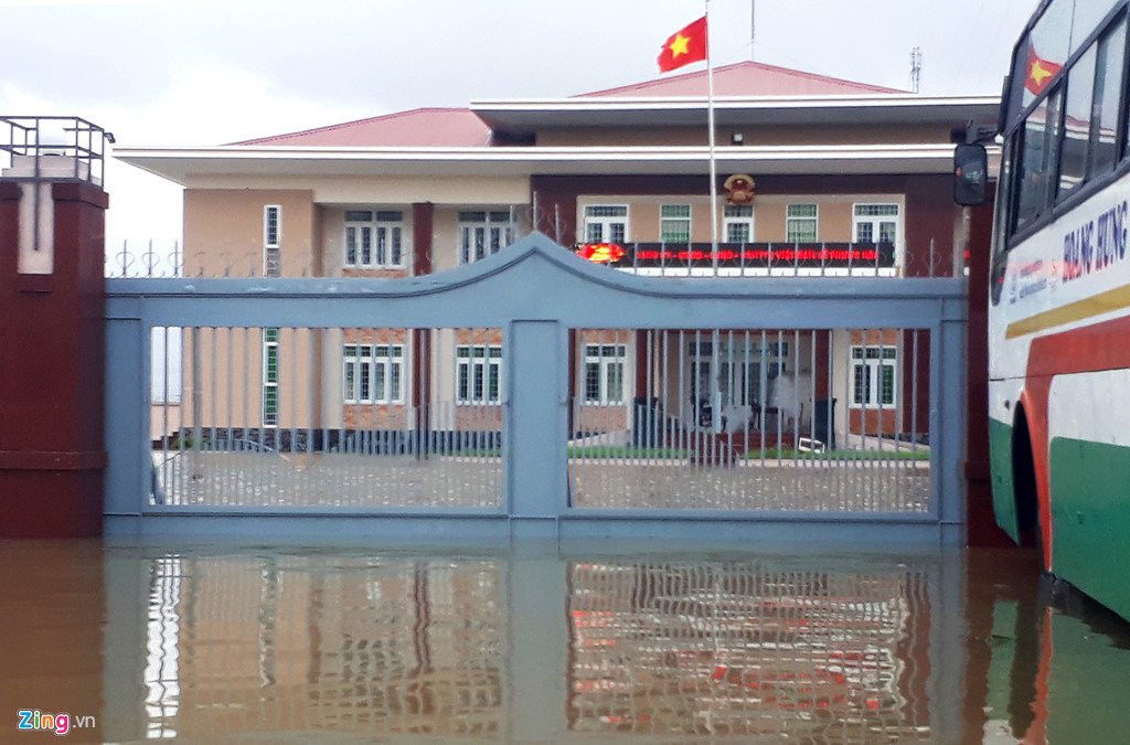 Mua lu gay co lap hang nghin ho dan Binh Dinh hinh anh 8