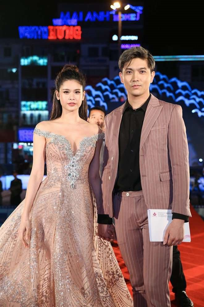 Giua on ao voi Binh Minh, Truong Quynh Anh xoa anh va khoa binh luan hinh anh 2