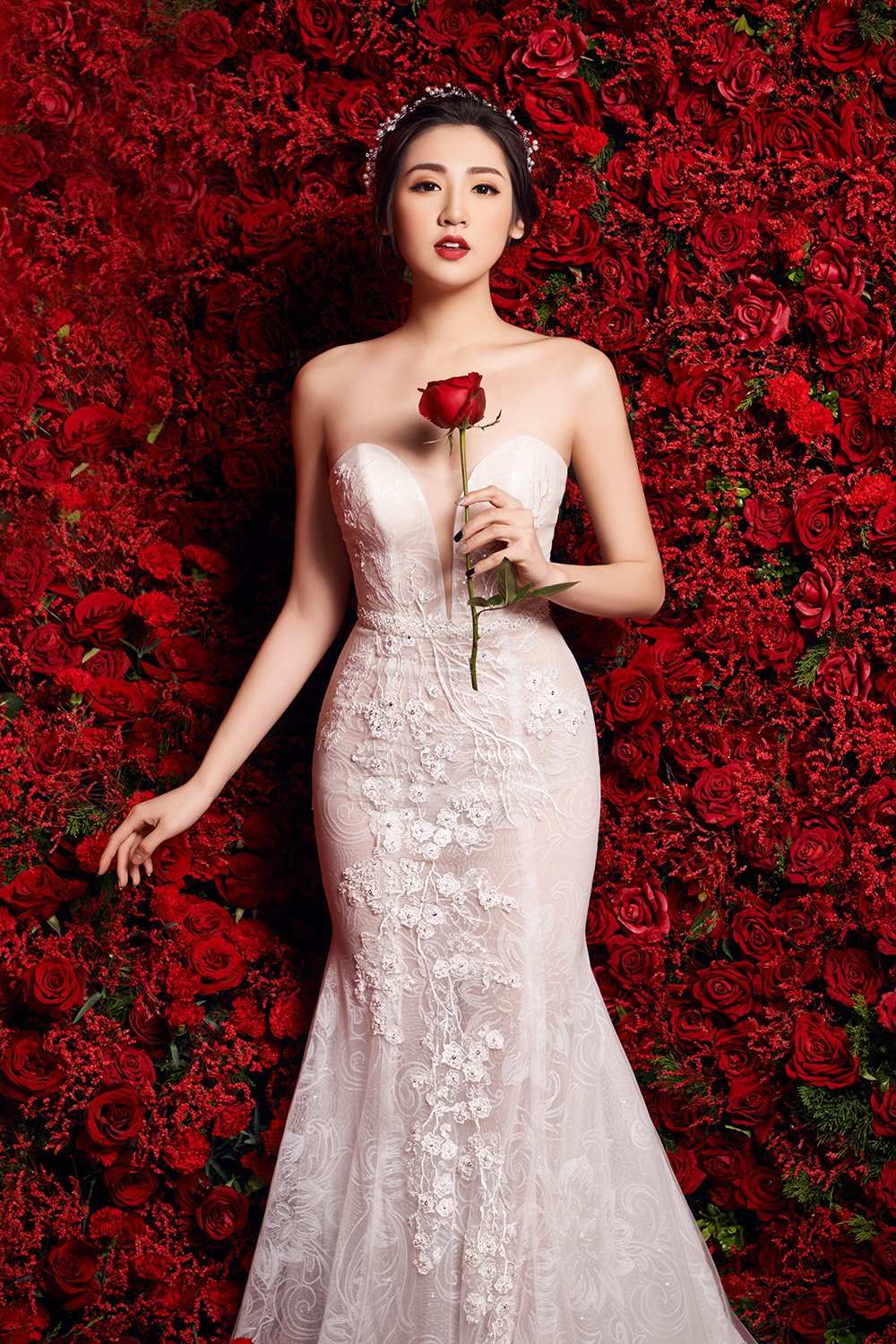 Top 10 Bộ váy cưới đắt nhất thế giới - toplist.vn