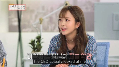 Nghe si Han chua du 18 tuoi keu cuu vi bi ep hau ha dai gia hinh anh 1