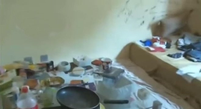 Em trai Truong Ve Kien song o khu o chuot, doi an truoc khi dot tu hinh anh 3