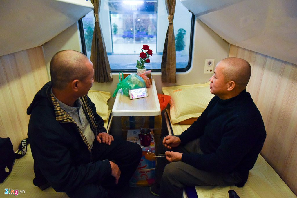 Chuyen tau cuoi nam ngap tran khong khi Tet hinh anh 11