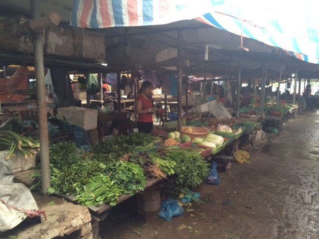 Cho, sieu thi mo hang dau nam, khach van diu hiu hinh anh 1