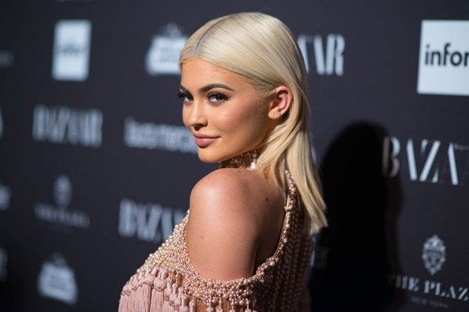 Kylie Jenner lam Snapchat thiet hai 1,5 ty USD vi chi mot cau noi hinh anh 1