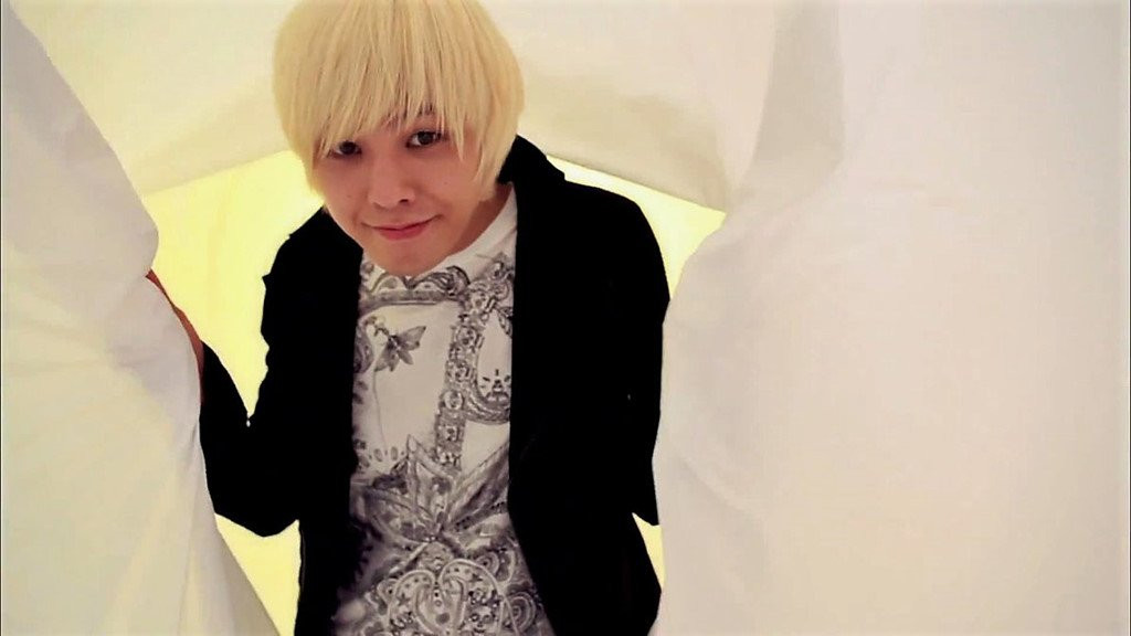 G-Dragon: 30 tuoi, 22 nam su nghiep va ngoi vua vinh vien cua Kpop hinh anh 5