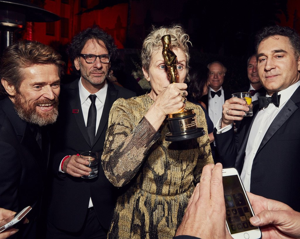 Nhung khoanh khac tuyet dep khep lai mua Oscar thu 90 hinh anh 3