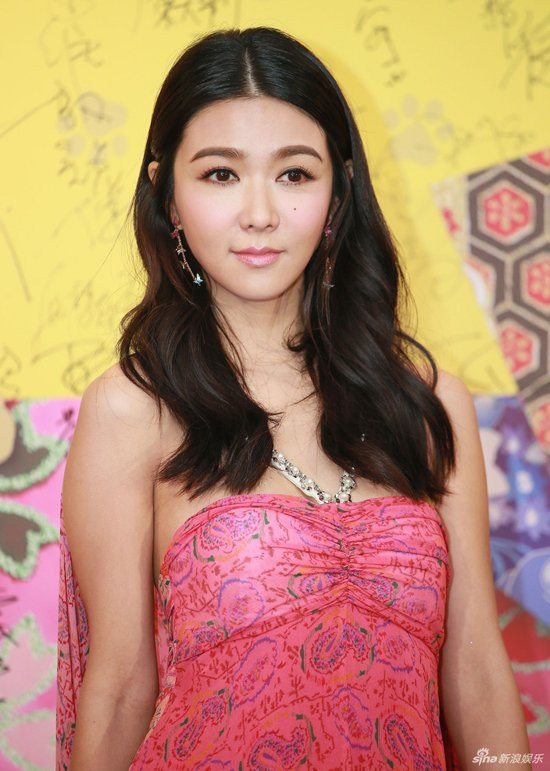 Dự sự kiện còn có sự góp mặt của dàn nghệ sĩ Tiết Khải Kỳ...