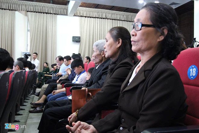 Vo thieu ta hien tang cuu 6 nguoi: 'Anh ra di nhung trai tim van dap' hinh anh 2