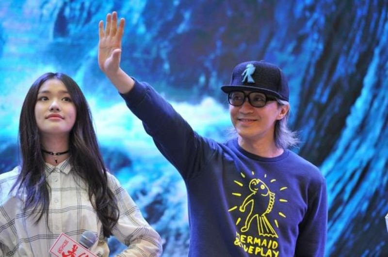 Ban than va tro ly ven man bi an ve 'vua thi phi' Chau Tinh Tri hinh anh 1