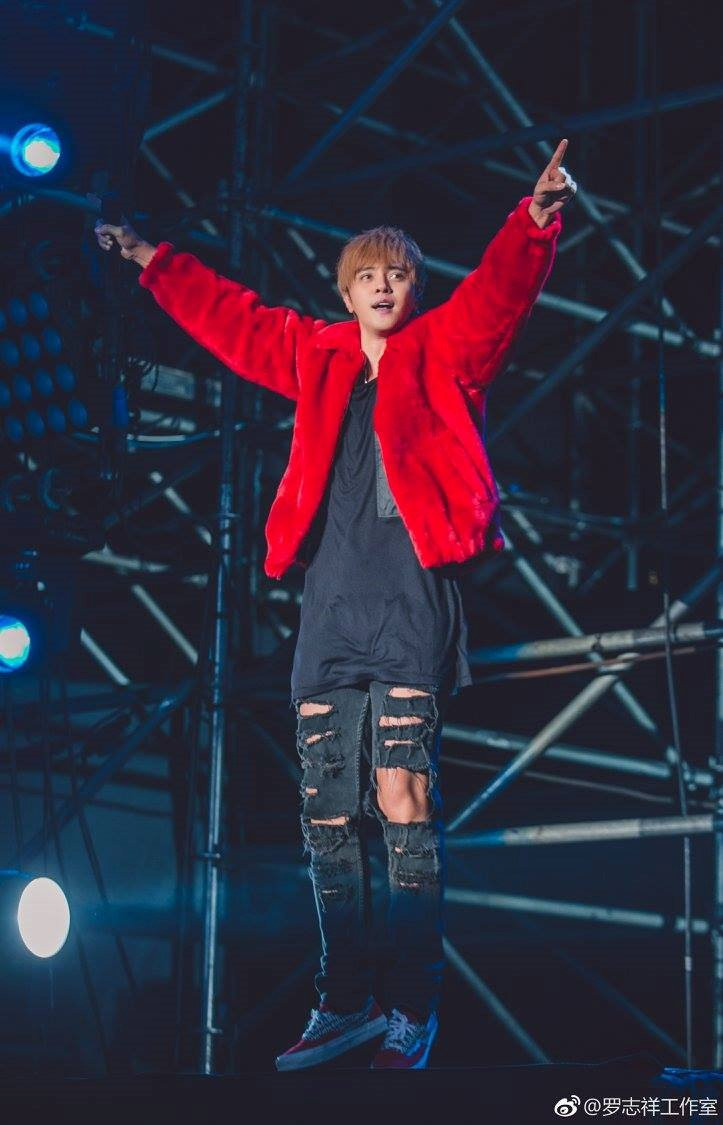 Tai tu U40 'Luong Son Ba, Chuc Anh Dai' 20 nam khong thay doi hinh anh 7